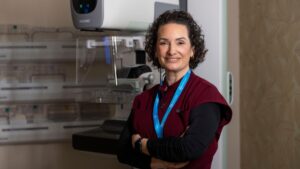 Female Mammography Tech at Diagnostic Imaging NW